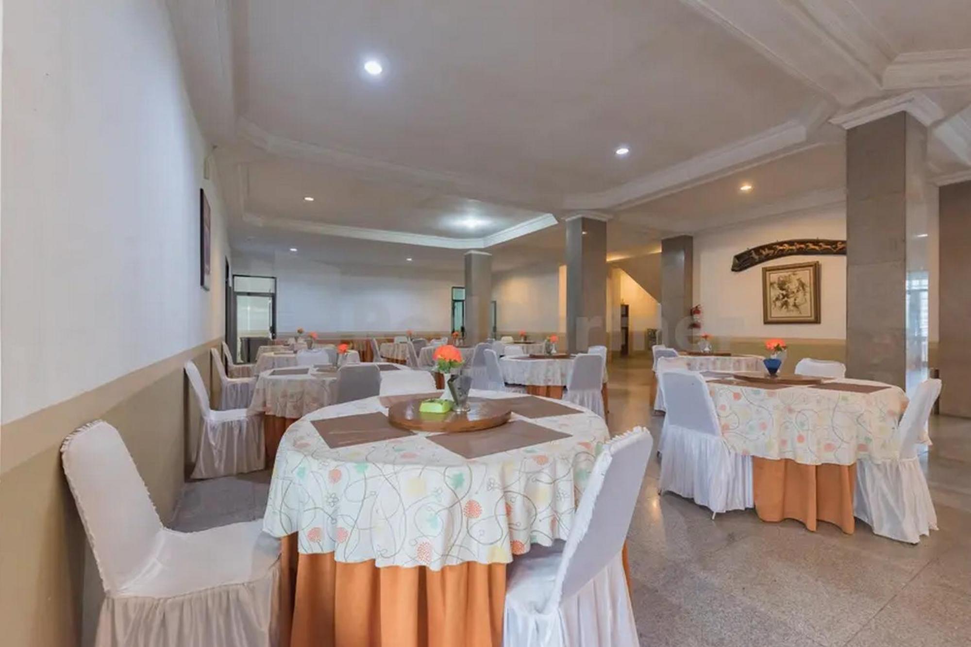 Hotel Ayong Linggarjati Kuningan Mitra Reddoorz Exterior photo