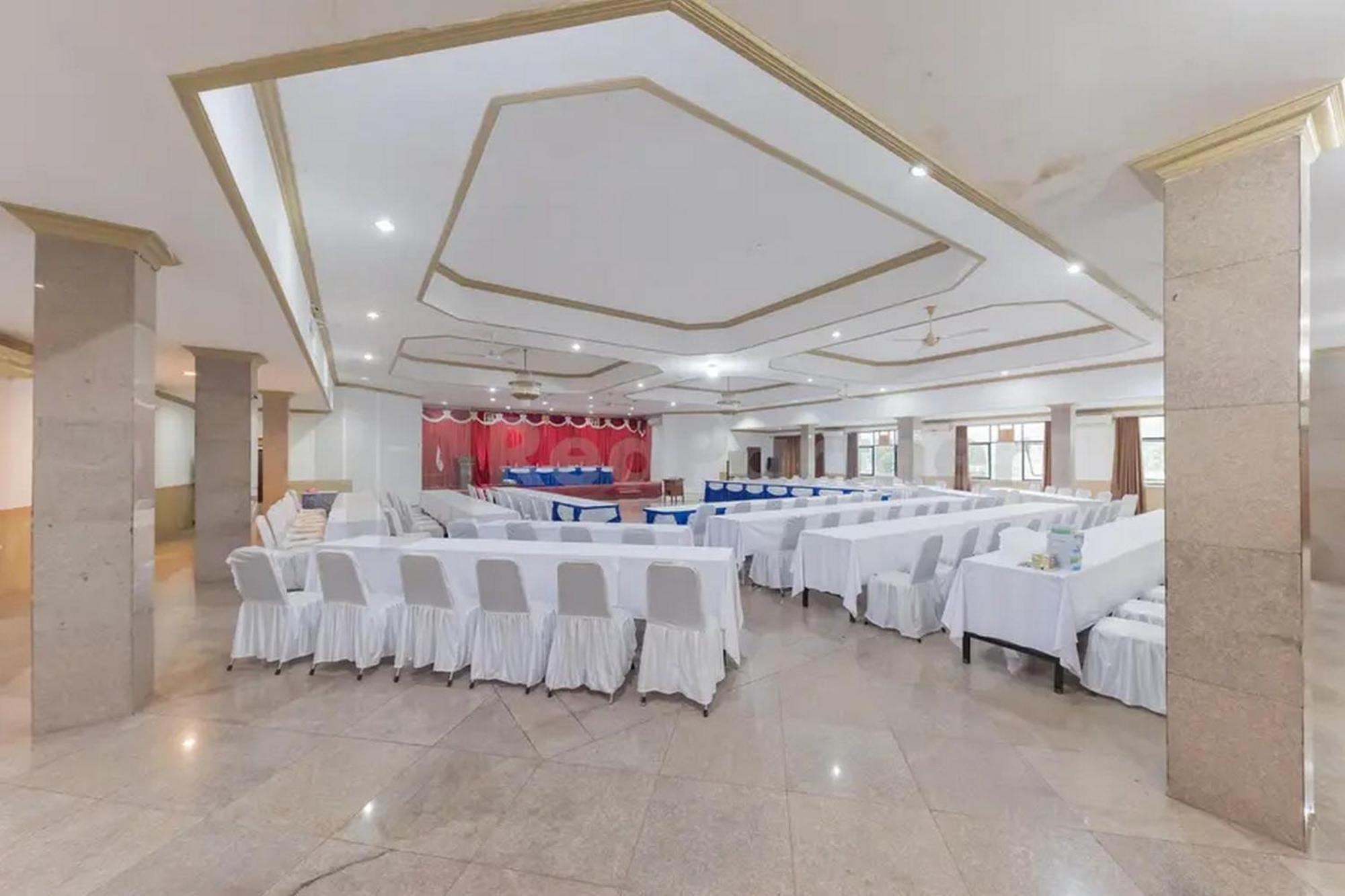 Hotel Ayong Linggarjati Kuningan Mitra Reddoorz Exterior photo